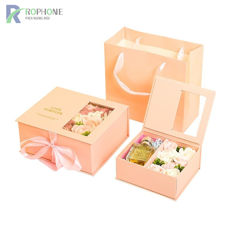 kahon para sa pag-iimpake ng regalo